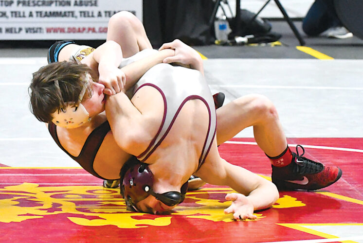 Altoona’s Weaver marches on; Sipes falls